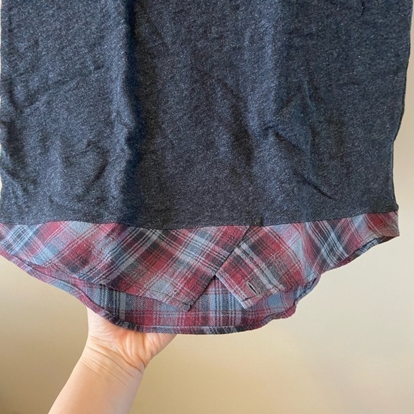 preloved TORONTO Willow Tee NWT medium - Picture 2 of 10